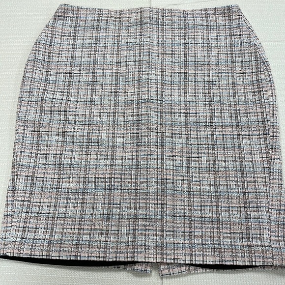 Banana Republic Dresses & Skirts - Banana Republic Pastel Plaid Pencil Skirt